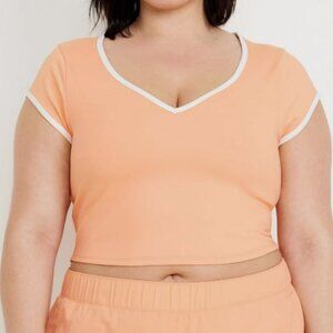 Old Navy Peach V-Neck Active Crop Top Size 2XL New With Tags